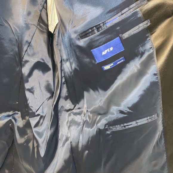 Men’s Blazer- Tuxedo Jacket- BRAND NEW- 52R - Picture 5 of 5